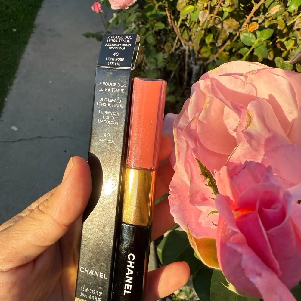 Chanel Le Rouge Duo Ultra Tenue Ultrawear Liquid Lip Colour NIB light rose 40